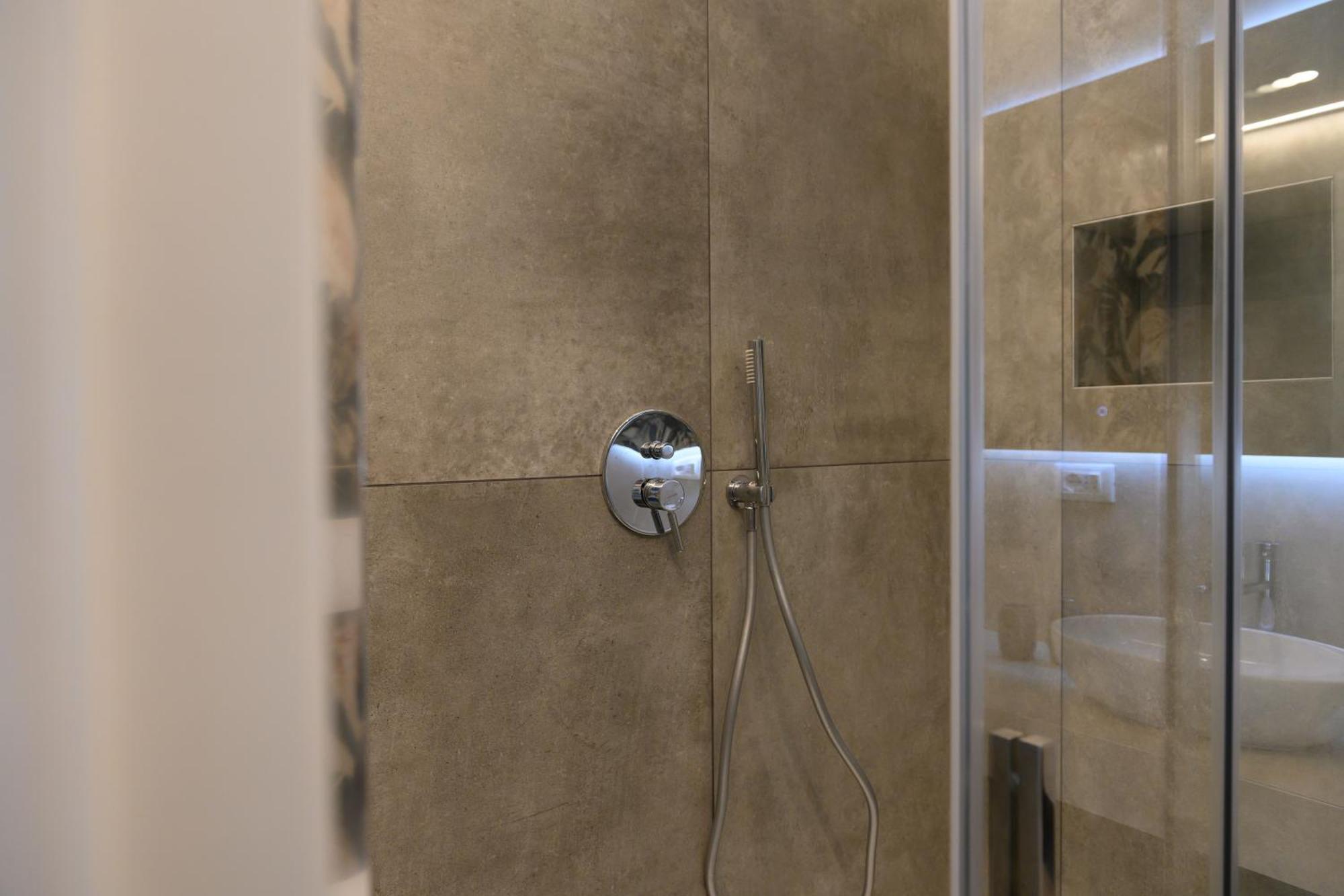 Bianca Elegance Rooms Специя Экстерьер фото
